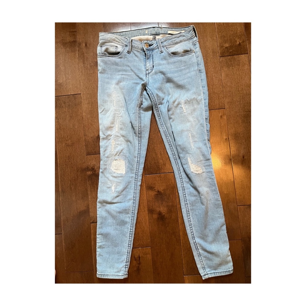 Guess jeans, size 27.